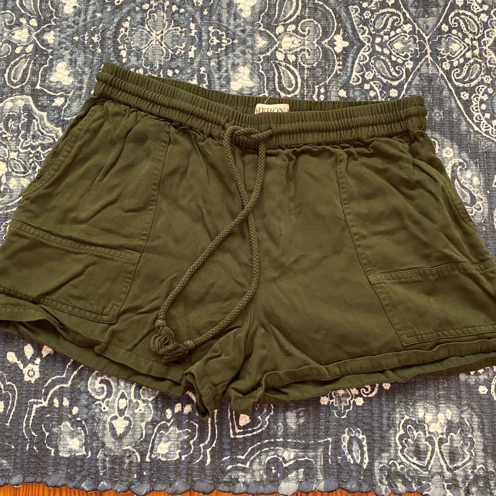 Merona green drawstring shorts